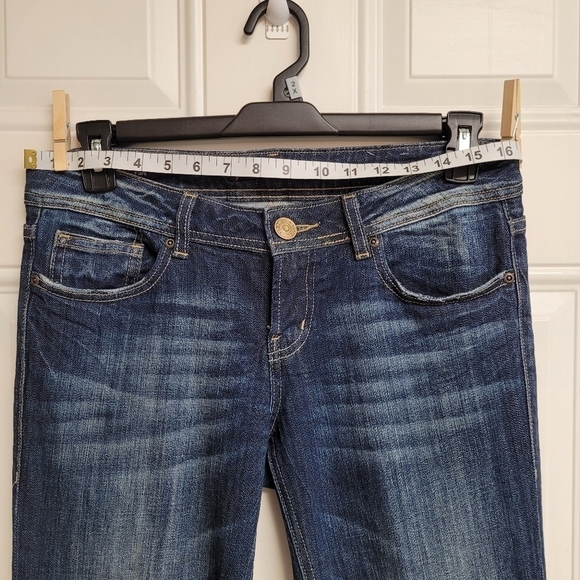 Vigoss Dark Wash Flare Leg Jeans Size 7 - Picture 6 of 8